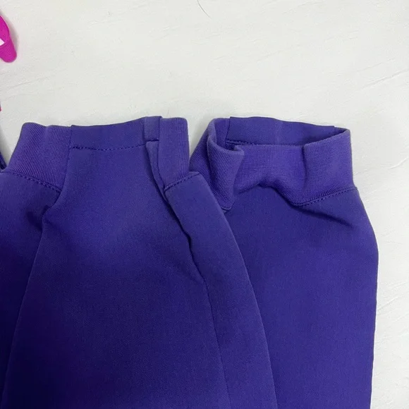 FIGS | XXS Tall High Waisted Sumaiya Skinny Scrub Pants - Picture 7 of 9